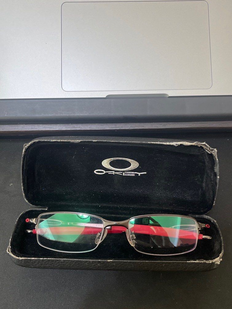 Oakley Pewrer Half Frame Spring Red/Gun Metal Eyeglasses Frames (Category: Sunglasses & Eyewear) located in Mandaluyong City. Submitted by southborder (Listing ID 1469589185, Image 3). Description: With free case Good for prescription No grade Rush.