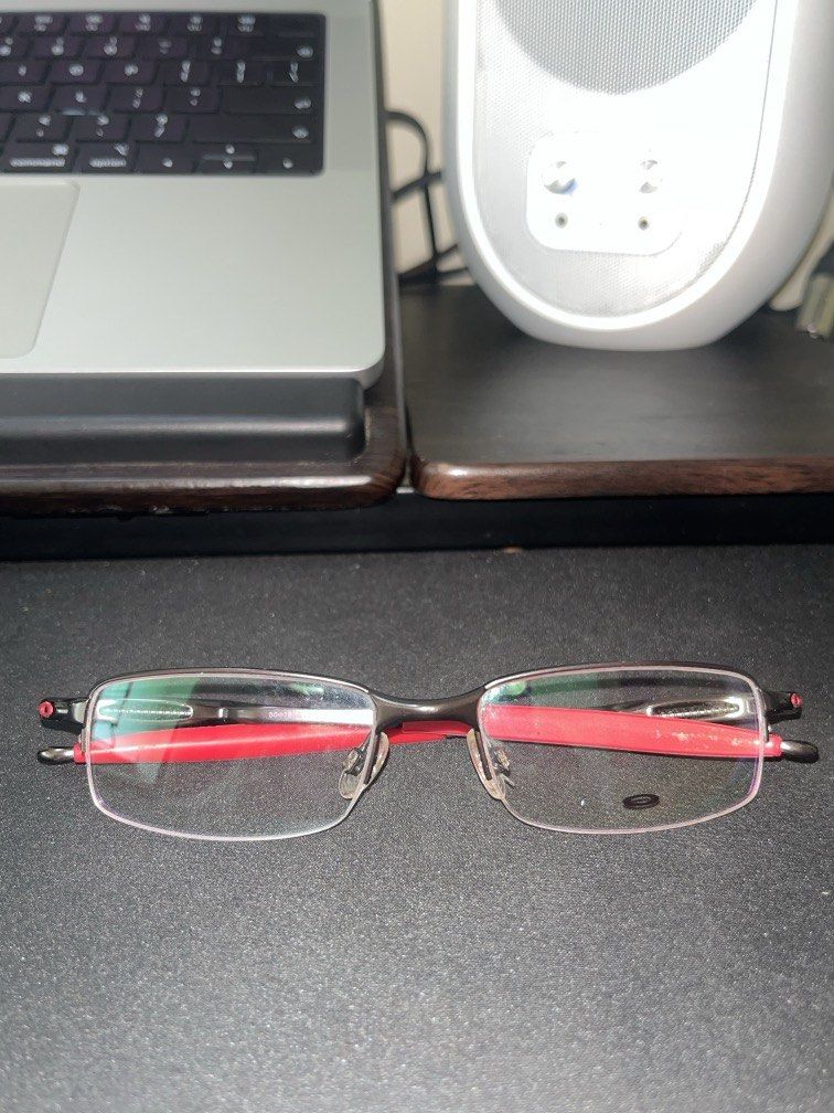 Oakley Pewrer Half Frame Spring Red/Gun Metal Eyeglasses Frames (Category: Sunglasses & Eyewear) located in Mandaluyong City. Submitted by southborder (Listing ID 1469589185, Image 1). Description: With free case Good for prescription No grade Rush.