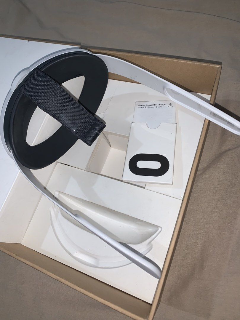 Oculus Quest 2 Elite Strap with Box and Manual (Category: Virtual Reality) located in Koronadal. Submitted by gelaramac (Listing ID 1469694572, Image 3). Description: - Official Oculus Quest 2 Elite Strap - Ergonomic design improves balance and comfort during VR sessions - Easy-to-use adjustable fit dial at the back - Includes original box and safety guide paperwork - DM for fast transactions and shipping details.