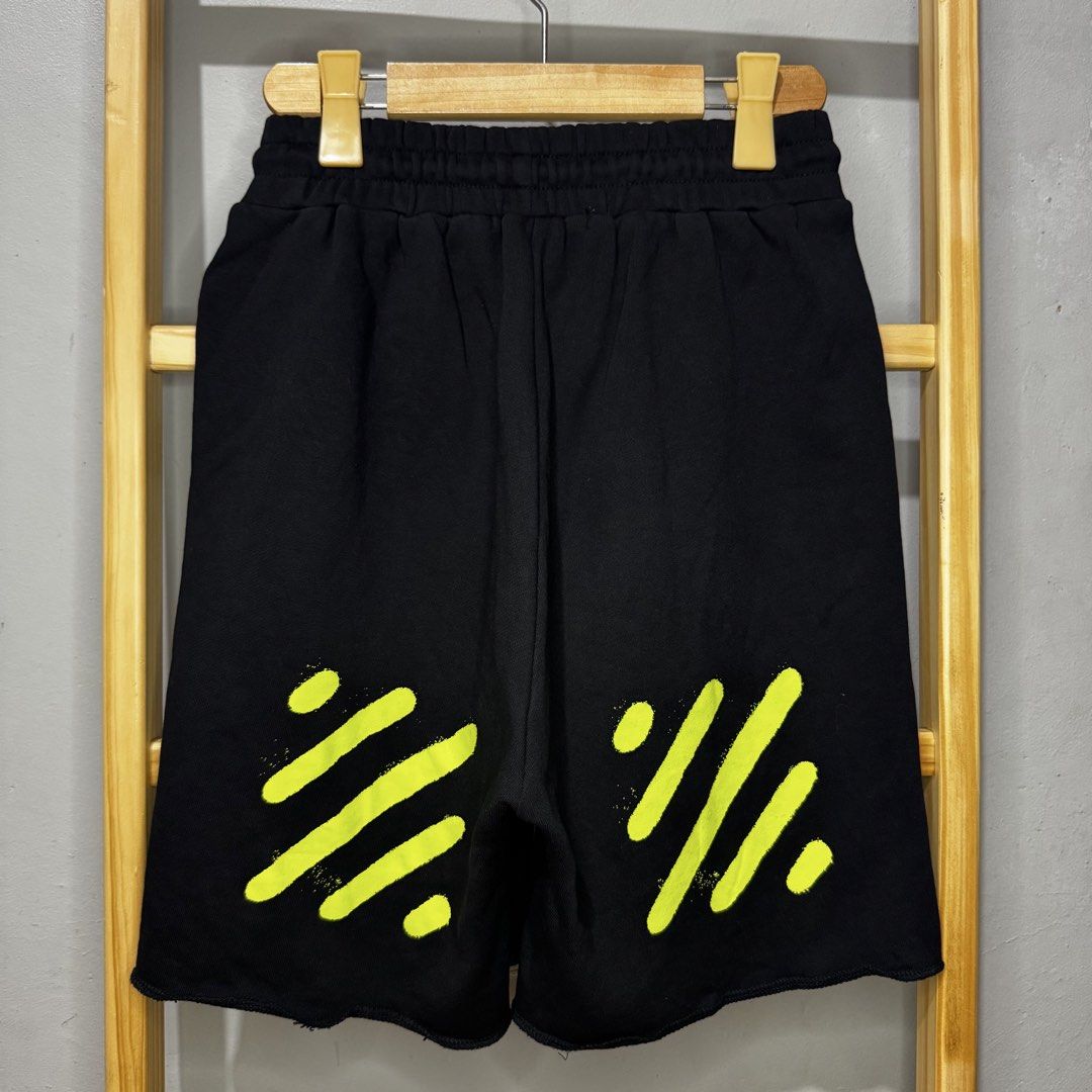 OFF-WHITE kids shorts (Category: Babies & Kids Fashion) located in Valenzuela. Submitted by thriftynanay88 (Listing ID 1469623988, Image 2). Description: Size 12Y est.
