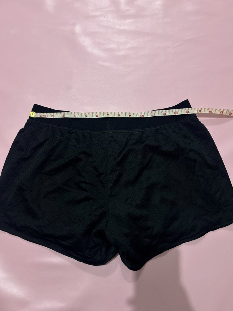 Old Navy Running Short (Category: Activewear) located in Manila. Submitted by chen_clybelles (Listing ID 1469693479, Image 3). Description: .