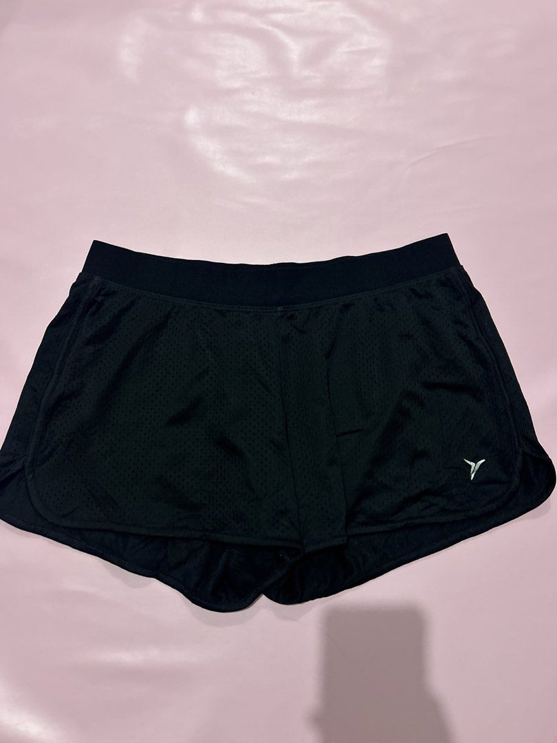 Old Navy Running Short (Category: Activewear) located in Manila. Submitted by chen_clybelles (Listing ID 1469693479, Image 1). Description: .