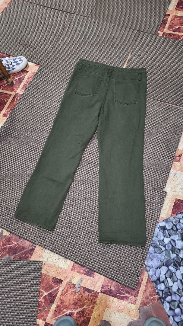 Olive green Jeans (Category: Jeans) located in Davao. Submitted by thethriftproject082 (Listing ID 1469748363, Image 3). Description: Random Olive Straight Cut Jeans 📍𝐌𝐈𝐍𝐄: 400 📍𝐒𝐈𝐙𝐄 𝐎𝐍 𝐓𝐀𝐆: 34-36 📍𝐃𝐈𝐌𝐄𝐒: W 34-36, 40L, 9 inches Hem.