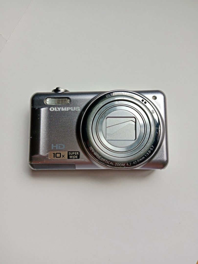 Olympus VR310 (Category: Cameras) located in Baguio. Submitted by jooeeeyyyy_ (Listing ID 1469687830, Image 1). Description: 📌 AVAILABLE 📌 : OLYMPUS VR310 - ₱3,600 + sf ✨ 𝔖𝔭𝔢𝔠𝔰 & 𝔉𝔢𝔞𝔱𝔲𝔯𝔢𝔰:⁣⁣ - 14.0 megapixels (CCD Sensor) - 10x optical zoom (24mm super wide-angle) - 4.2–42.0 mm (35mm equivalent: 24–240mm, f/3.0–5.7) - 3.0-inch LCD display - Uses Li-ion Battery LI-42B & SD/SDHC card 📝Note: - All sample pictures are raw and unfilter