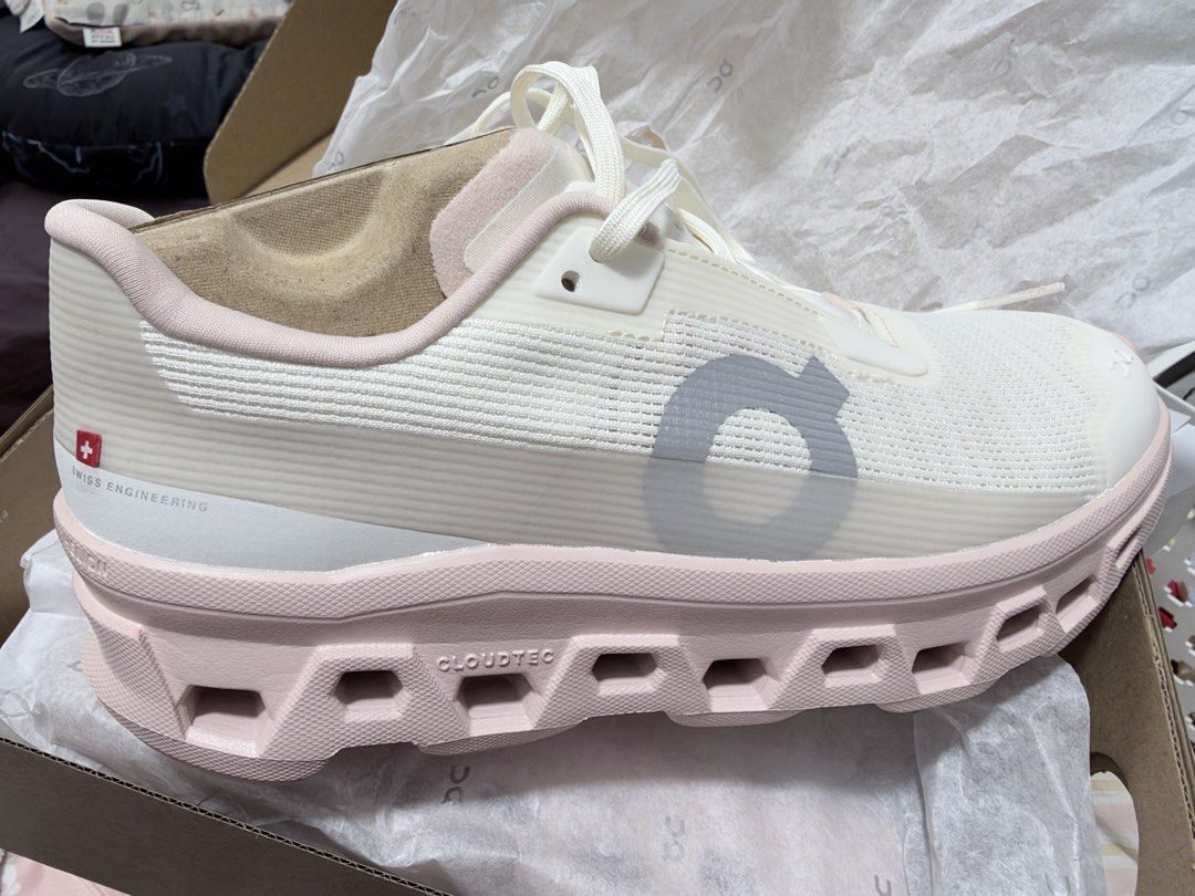 On Cloudmonster Void (Category: Sneakers) located in Ampang. Submitted by srh_hnf (Listing ID 1469712105, Image 1). Description: - Brand: On Running - Model: Cloudmonster void - Colorway: Beige - Size: Women's US 7.5 / EU 38.5 / UK 5.5 / JP 24.5 - Condition: Brand new, unworn, stored properly - Inclusions: Original box and packaging paper included Self pick up at Jalan Cheras, KL.