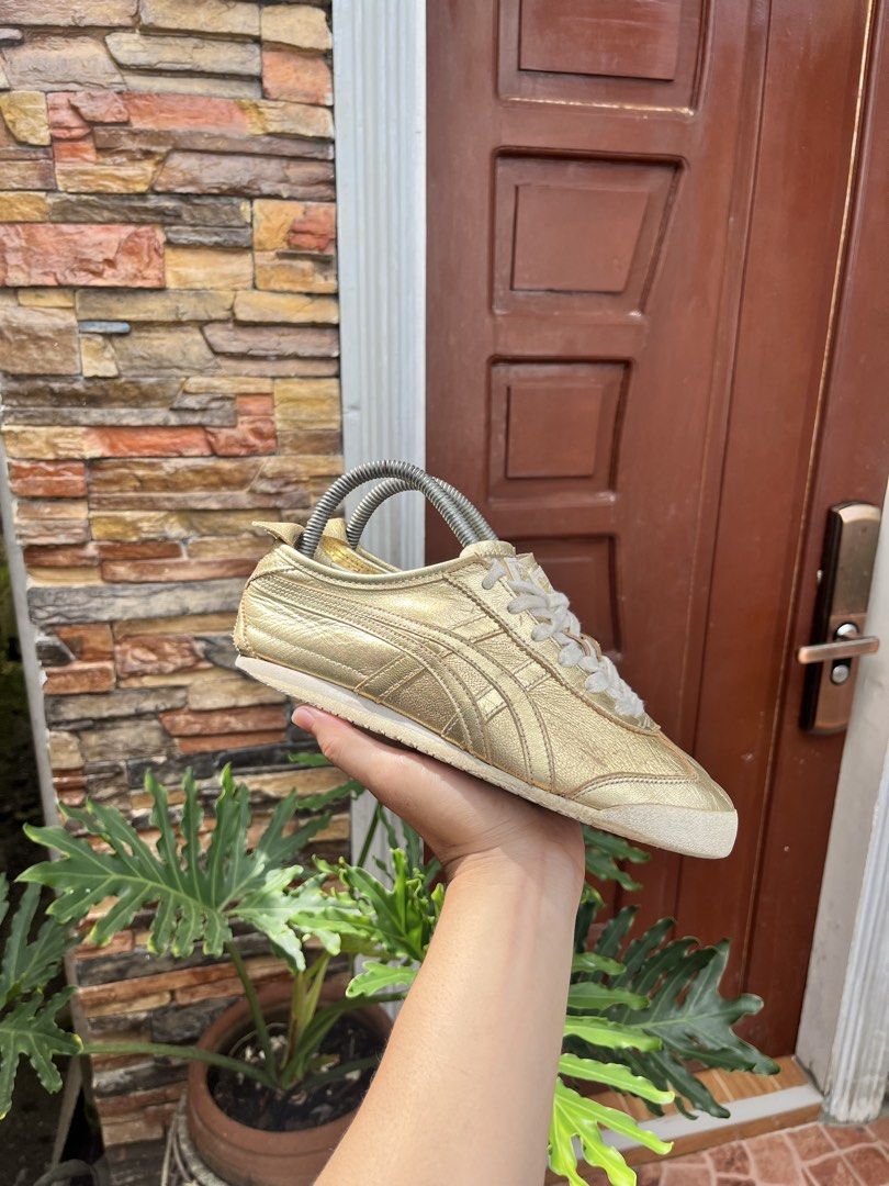 onitsuka tiger shoes (Category: Sneakers) located in Molave. Submitted by bronzokiks (Listing ID 1469668527, Image 1). Description: size 37 minimal drags.