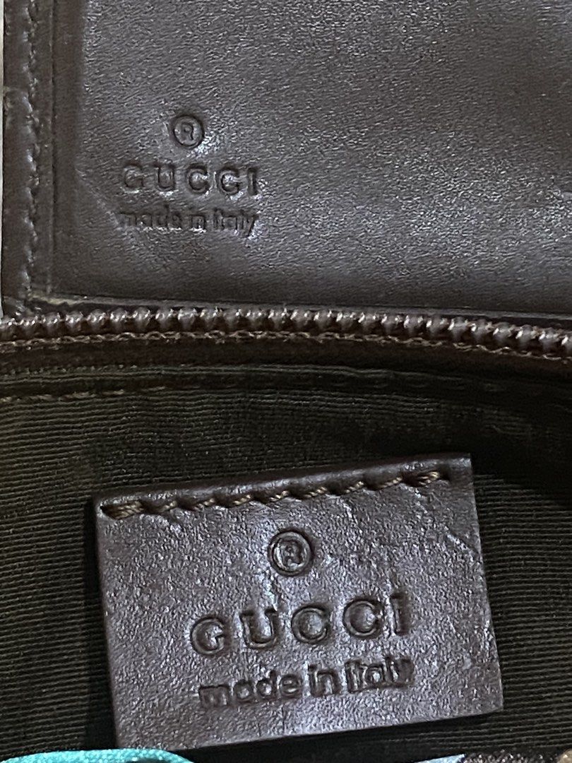 Orig gucci boat bag & wallet (Category: Activewear) located in Quezon City. Submitted by iam_believer (Listing ID 1469705057, Image 2). Description: Please see pictures Kayo na po magpa restore. Plagyan nyo na lang po strap and sa piping po. Sa wallet po spa po siguro para magdarken po uli.