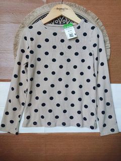 (Category: ) located in . Submitted by keizassyvincloset (Listing ID 1469588854, Image 1). Description: .