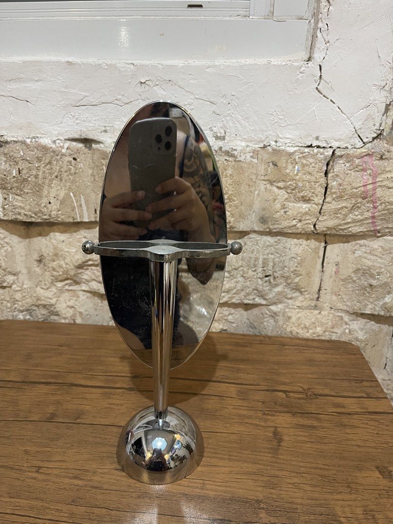 oval swivel tabletop mirror 11” (Category: Mirrors) located in San Fernando. Submitted by japansurpluselyu (Listing ID 1469684430, Image 2). Description: .