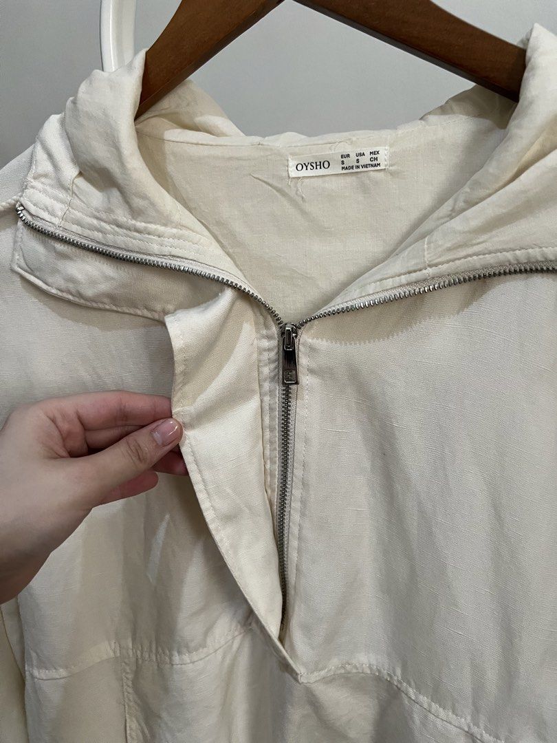OYSHO Jacket (3,995) (Category: Coats, Jackets and Outerwear) located in Quezon City. Submitted by styleandcomfort (Listing ID 1469617114, Image 2). Description: Oversize style Can fit small and medium Original price is 3,995.00 Super ganda ng flow or bagsak nung fabric Message me for inquiries 😊.