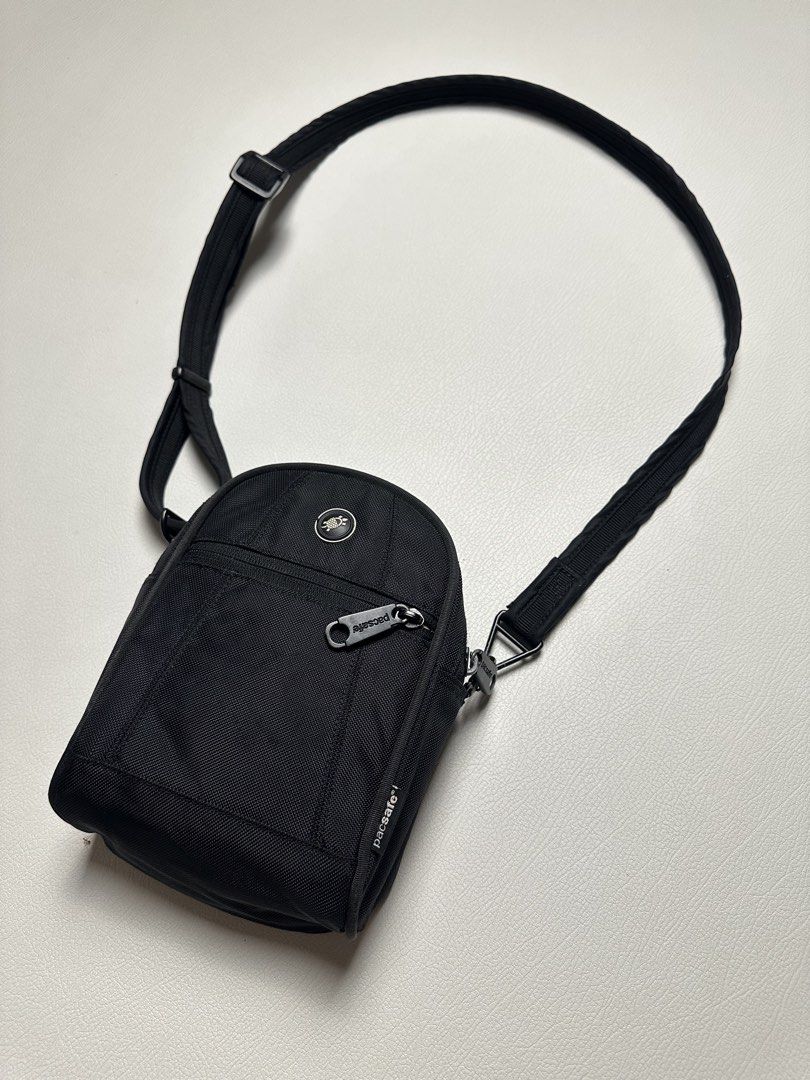 PACSAFE Sling bag (Category: Sling Bags) located in General Santos City (Dadiangas). Submitted by uragon.apparel (Listing ID 1469749736, Image 1). Description: .