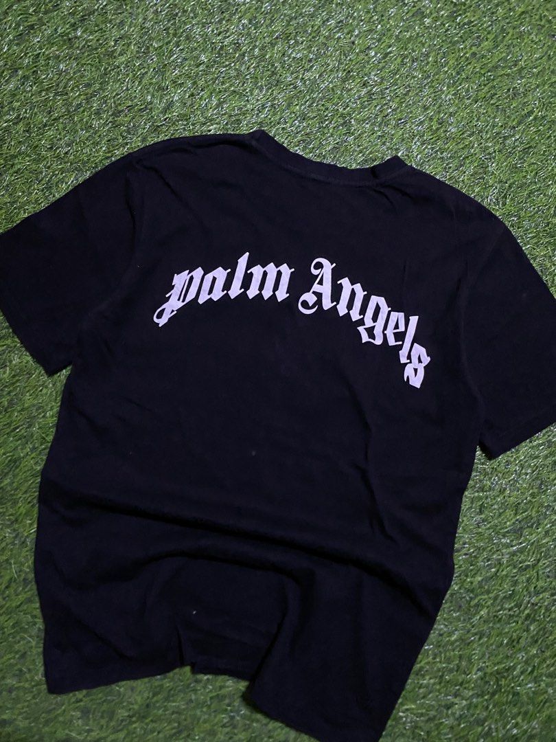 PALM ANGELS (Category: Tshirts & Polo Shirts ) located in Manila. Submitted by niftythrifttt (Listing ID 1469722957, Image 3). Description: PALM ANGELS SIZE M WIDTH - 19 LENGTH - 27 COLOR RATE 9.5 EXCELLENT CONDI NO ISSUE.