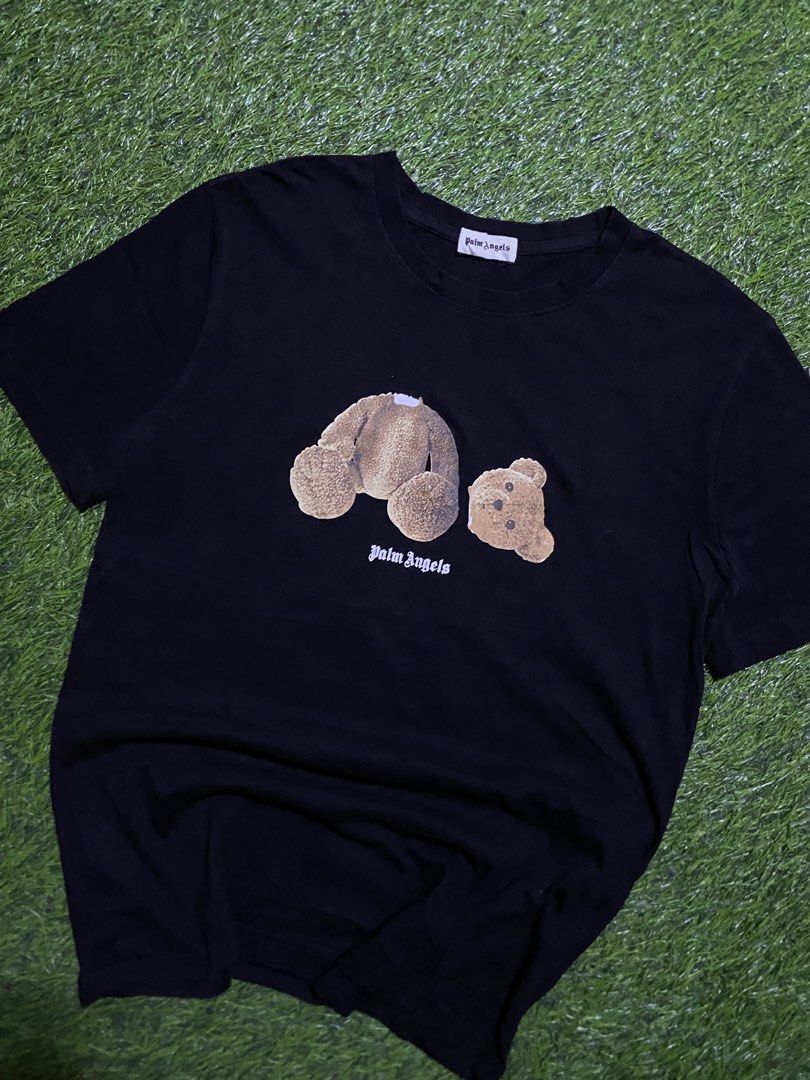 PALM ANGELS (Category: Tshirts & Polo Shirts ) located in Manila. Submitted by niftythrifttt (Listing ID 1469722957, Image 2). Description: PALM ANGELS SIZE M WIDTH - 19 LENGTH - 27 COLOR RATE 9.5 EXCELLENT CONDI NO ISSUE.