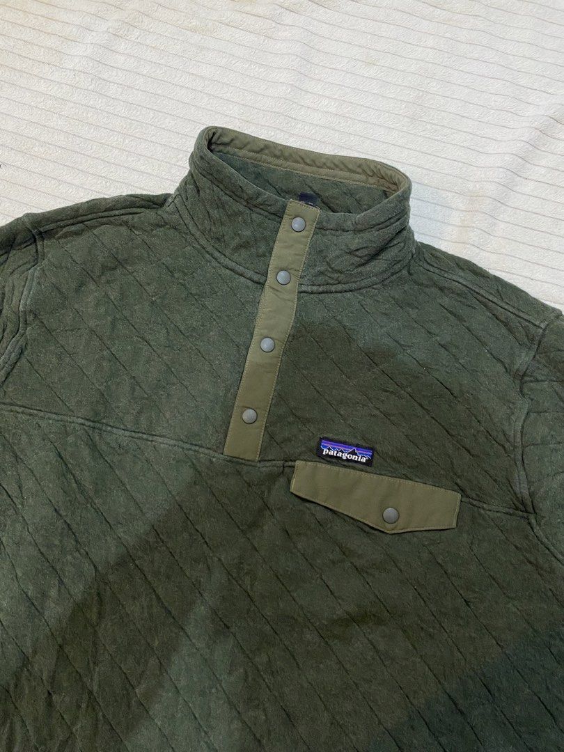 Patagonia jacket (Category: Coats, Jackets and Outerwear) located in Tanza. Submitted by 9th.street.thrift (Listing ID 1469648624, Image 2). Description: Patagonia Men’s Organic Cotton Quilt Snap-T Pullover No issue L on tag 25x27 .