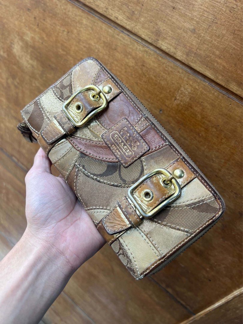 Patch work wallet rare vintage (Category: Announcements) located in Caloocan City. Submitted by ukaysbagsph (Listing ID 1469614133, Image 1). Description: .