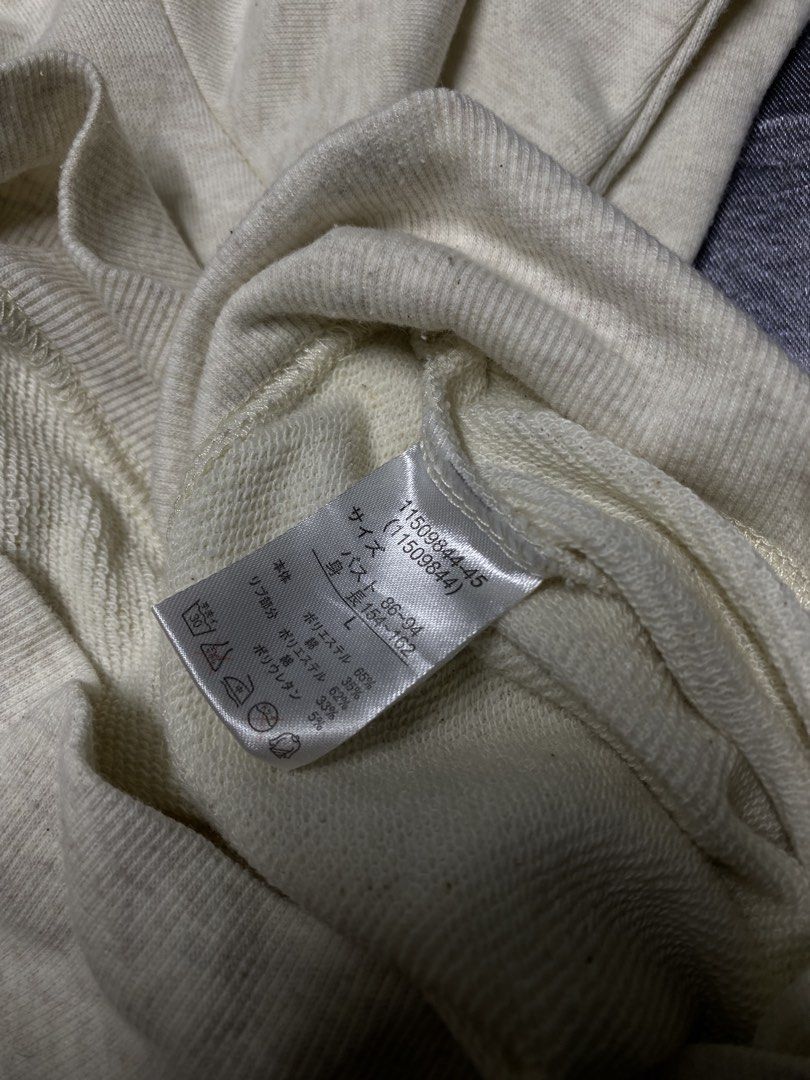 Peanuts Embroidery Snoopy (Category: Coats, Jackets and Outerwear) located in General Trias. Submitted by kevinthriftshop (Listing ID 1469665163, Image 3). Description: .