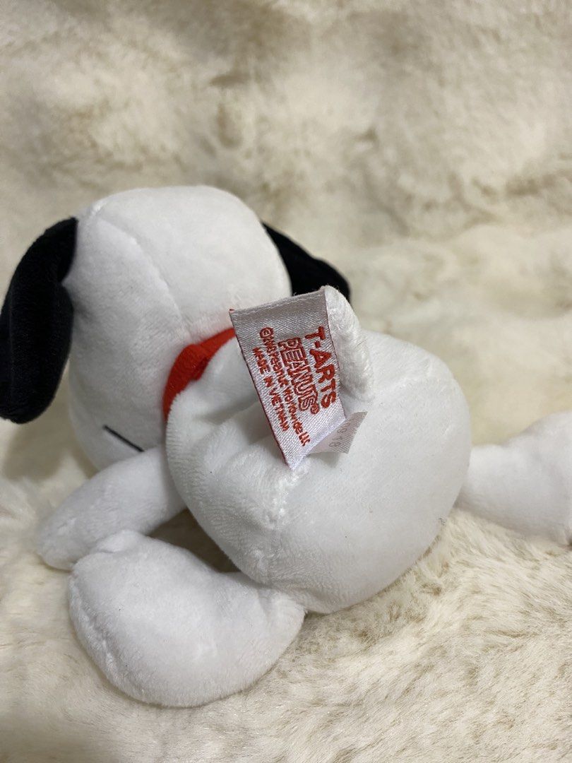Peanuts’ Snoopy plush charm (T-Arts) (Category: Plushies & Soft Toys) located in Kalibo. Submitted by ollie_stuffshop (Listing ID 1469580655, Image 3). Description: Before you send your inquiries: ❗️Last Price is already posted ❗️Manage your expectations, WYSIWYG ❗️May need washing ❗️Dropoff is every Wednesday & Sunday.