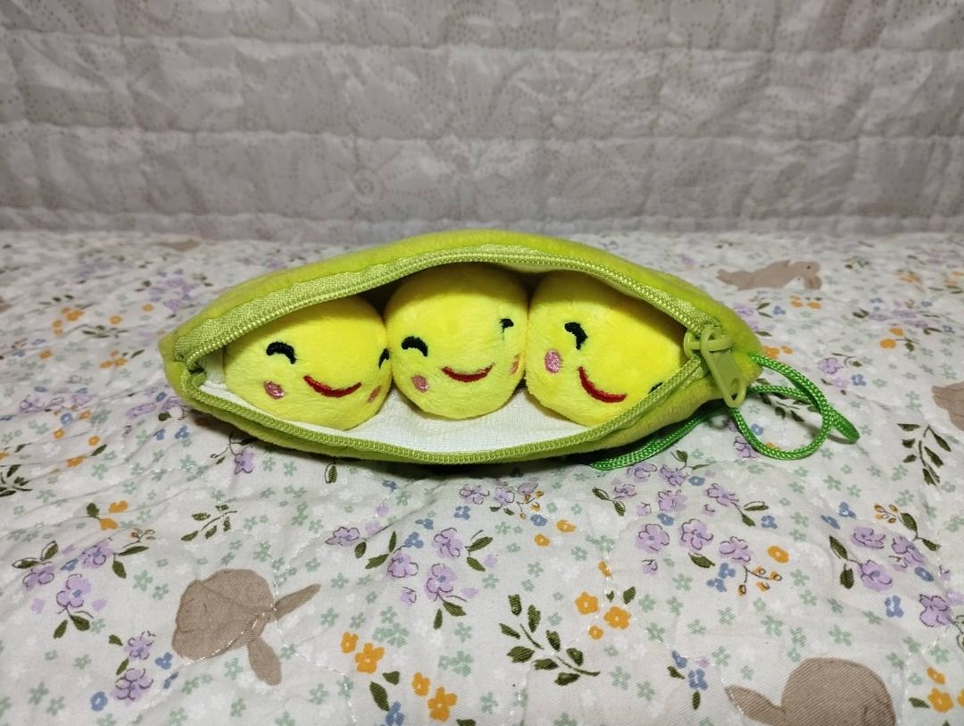 Peas in a Pod Plush Toy (3 pcs + Pod) (Category: Plushies & Soft Toys) located in Cagayan de Oro. Submitted by pochimart (Listing ID 1469716921, Image 1). Description: 3 Peas in a Pod! 🫛✨ (Check Images Please) ⭐₱60 ✉️Message me if you're interested or have questions, I'm happy to help! 📍Location: CDO / Cagayan De Oro (we can meet up if we're close) 🚚J&T - Message me (buyer covers the shipping fee) 💳GCash.