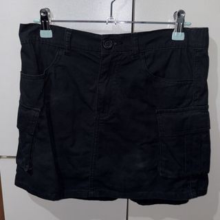 (Category: ) located in . Submitted by yema.cake (Listing ID 1469601893, Image 1). Description: .