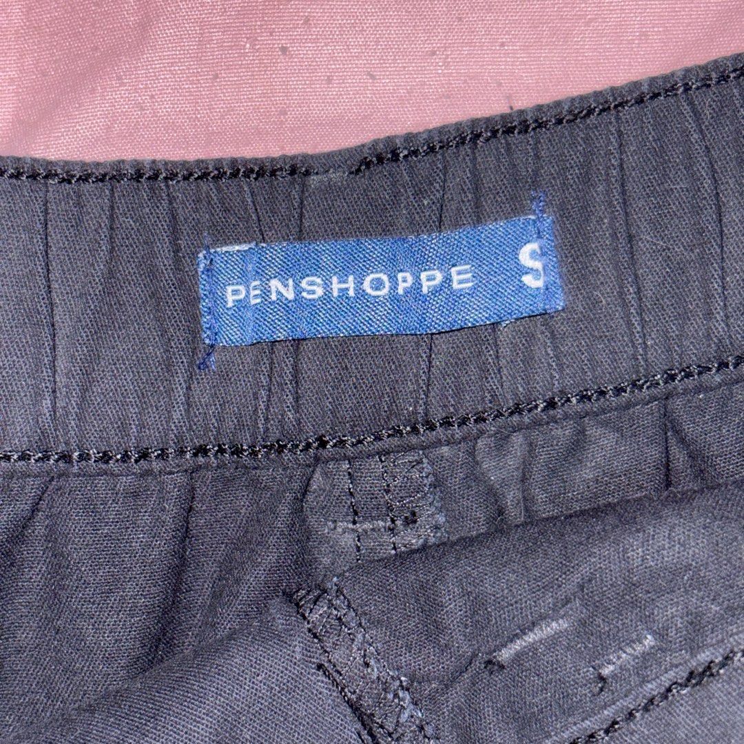 Penshoppe Black Cargo Skirt / Skort (Category: Skirts) located in Cavite. Submitted by yema.cake (Listing ID 1469601893, Image 2). Description: waistline: 26-30 inches (material is stretchy) length: 13.5 inches RFS: decluttering MOP: gcash MOD: j&t strictly no returns/refund policy.
