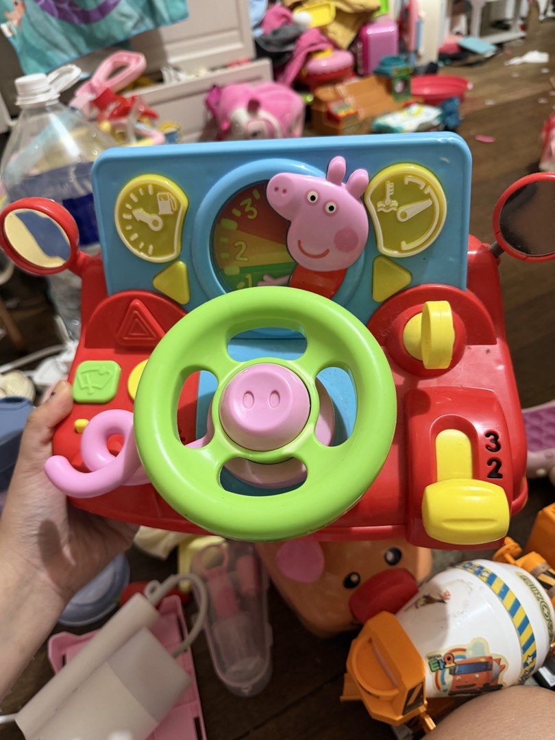 Peppa Pig Interactive Dashboard Steering Wheel Toy (Category: Kids Toys) located in San Juan City. Submitted by nnizel (Listing ID 1469674856, Image 1). Description: - Authentic Peppa Pig steering wheel toy Working Batt op.