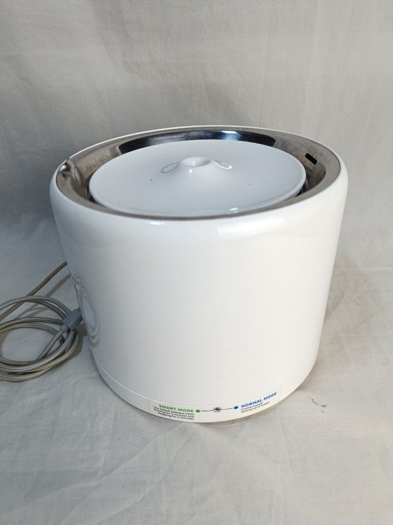 PETKIT Eversweet 3 Pro Wireless Pet Water Fountain (Category: Health & Grooming) located in Baguio. Submitted by clothes.over.bros.ph_2020 (Listing ID 1469596221, Image 1). Description: - Item: PETKIT Eversweet 3 Pro Wireless Pet Water Fountain - Color: White with sleek stainless steel top - Ideal For: Cats and small breed dogs - Modes: Smart mode and Normal mode settings - Connectivity: Bluetooth enabled - Power: 5V power supply with detachable 