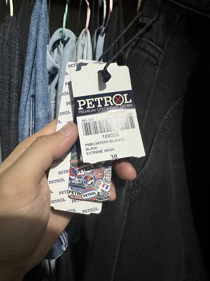 Petrol black denim carpenter pants (Category: Jeans) located in Marikina City. Submitted by jcs29 (Listing ID 1469719965, Image 2). Description: For sale Petrol black denim carpenter pants Sz 38 mens Brandnew never been altered Rfs: Given as a gift but wrong size.