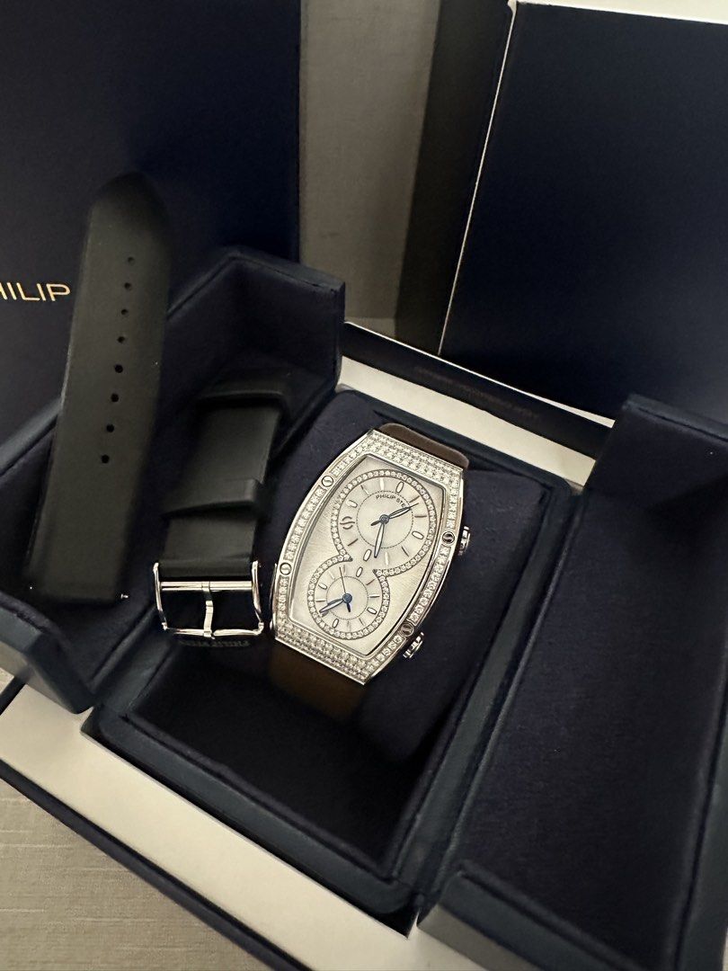 Philip Stein Evolution (Category: Luxury Watches) located in Caloocan City. Submitted by luxeshop8 (Listing ID 1469594855, Image 3). Description: Comes complete with receipt Under warranty With full pave diamonds in and out Top of the line .