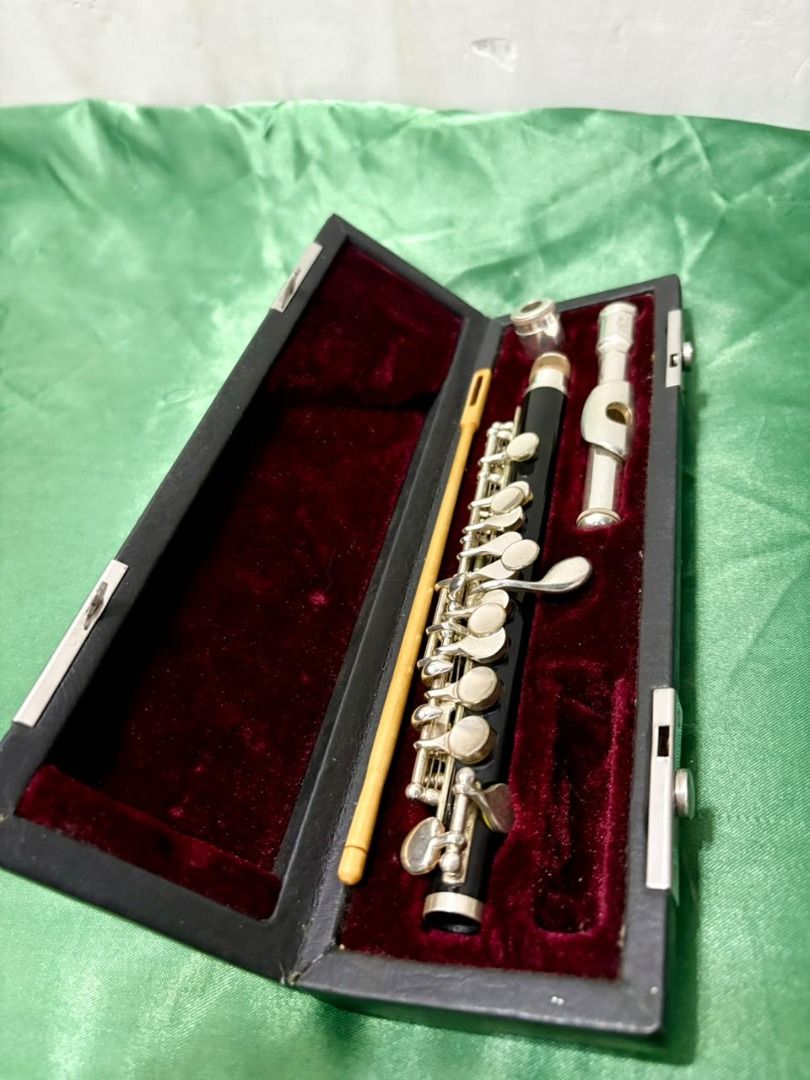 Piccolo Flute in Case with Cleaning Rod (Category: Musical Instruments) located in Malaybalay. Submitted by carue1425_1018 (Listing ID 1469673739, Image 3). Description: 🎵 Piccolo for Sale – Great Condition! 🎵 Looking to add a bright, lovely sound to your music or need an instrument for band season? I’m selling my piccolo! Condition: Well-maintained and plays great. Great for: Students, marching band, concert band players, or musicians looking 