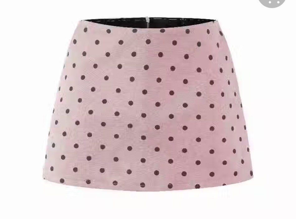 Pink Polka Dot Korean Size (Category: Skirts) located in Makati City. Submitted by blackxmilk (Listing ID 1469626485, Image 1). Description: - Color/Pattern: Pink with dark polka dots - Style: High waist, mini length - Sizing: Korean sizes (please check measurement chart) - Fit Tip: Recommended to size up for broader hips or thighs.