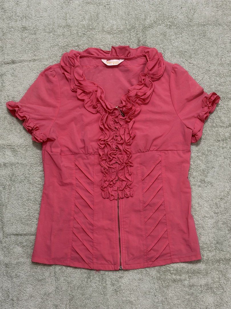 Pink Ruffled Zip-Front Blouse Y2K 2000s Office Siren (Category: Blouses) located in Naga. Submitted by pompompurinlover (Listing ID 1469751055, Image 1). Description: - size s-m - has some discolorations on the sleeves and at the back but not very noticeable naman.
