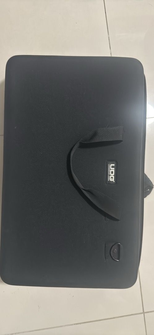 PIONEER DDJ-FLX4 DJ Controller – Excellent Condition (Category: Musical Instruments) located in Caloocan City. Submitted by polarbear_dan (Listing ID 1469689158, Image 2). Description: Bought it 2 years ago comes with free Bag case named UDG from korea.