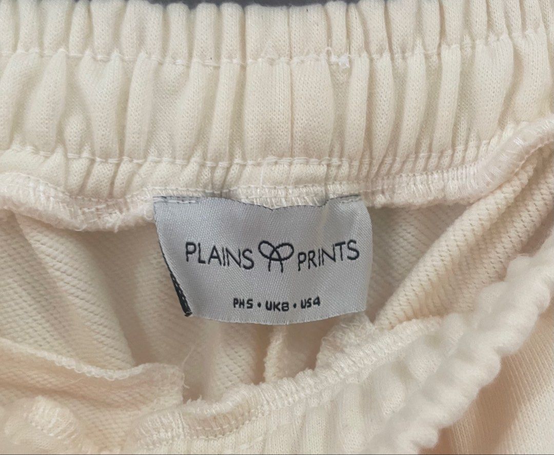 Plains & Prints Light Yellow Sweat Pants (Category: Jeans) located in Mandaue City. Submitted by piacatrina08 (Listing ID 1469624408, Image 3). Description: - Waist: 26 to 34 inches (elastic) - Length: 38 inches - soft and stretchable .