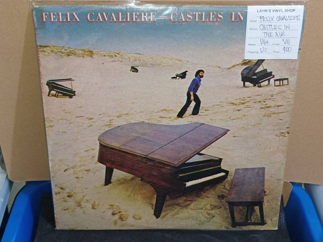 PLAKA RECORDS 10 (Category: Vinyls) located in Manila. Submitted by nw101 (Listing ID 1469702078, Image 3). Description: Vinyl Records Price nasa pics na po. Free shipping na po if you buy 5 pcs or more. NO RESERVATION ( iwas joy miner / joy reserver) Manila : Pick up, rider pick up or JNT Provincial : LBC or JNT Like us & follow : Lahn's Vinyl Shop.