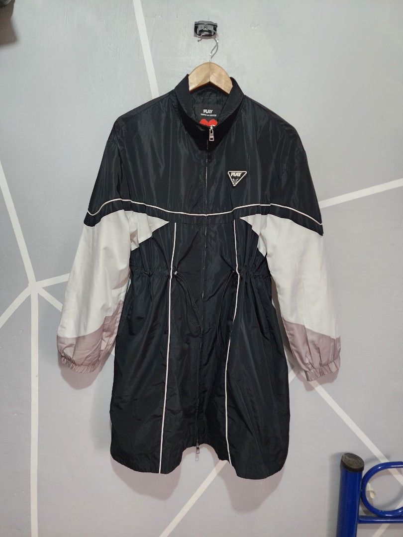 PLAY NYLON COAT (Category: Coats, Jackets and Outerwear) located in General Trias. Submitted by ksclothingbyjuy (Listing ID 1469641770, Image 3). Description: M-XL Like New Not Guarteed as Original.
