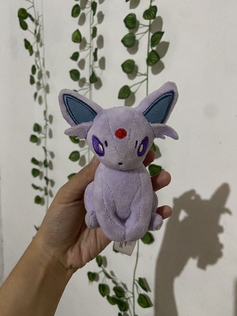 Pokemon Espeon Plush Charm (Category: Plushies & Soft Toys) located in Guagua. Submitted by toy_corner (Listing ID 1469721621, Image 1). Description: Excellent Condition No issue Pampanga loc MOP: Gcash J&t courier.
