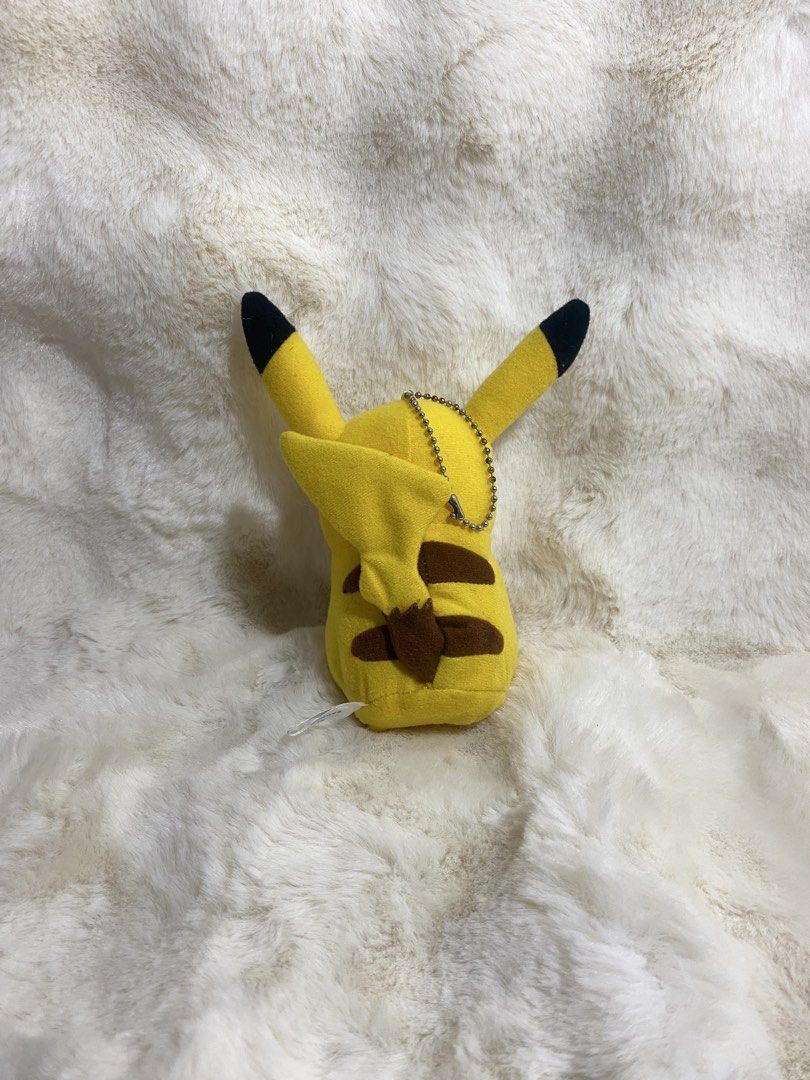 Pokemon’ Pikachu plush charm (Category: Plushies & Soft Toys) located in Kalibo. Submitted by ollie_stuffshop (Listing ID 1469664454, Image 2). Description: Before you send your inquiries: ❗️Last Price is already posted ❗️Manage your expectations, WYSIWYG ❗️May need washing ❗️Dropoff is every Wednesday & Sunday - Untested, maybe only needs new batteries.
