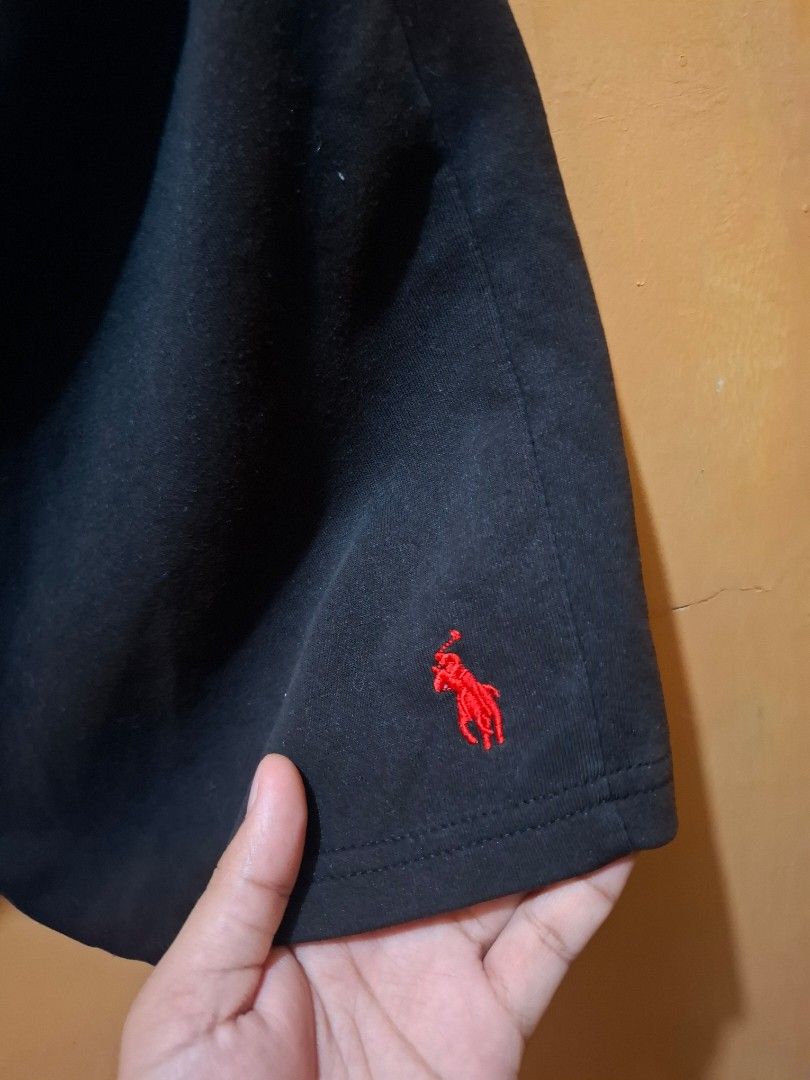 POLO RALPH LAUREN JOGGER SHORT - LARGE (Category: Shorts) located in Manila. Submitted by bonaobrag55538 (Listing ID 1469628941, Image 2). Description: DIMES: 28-30*20*11 EXCELLENT CONDITION NO ISSUE.