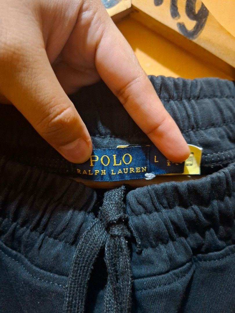 POLO RALPH LAUREN JOGGER SHORT - LARGE (Category: Shorts) located in Manila. Submitted by bonaobrag55538 (Listing ID 1469628941, Image 3). Description: DIMES: 28-30*20*11 EXCELLENT CONDITION NO ISSUE.