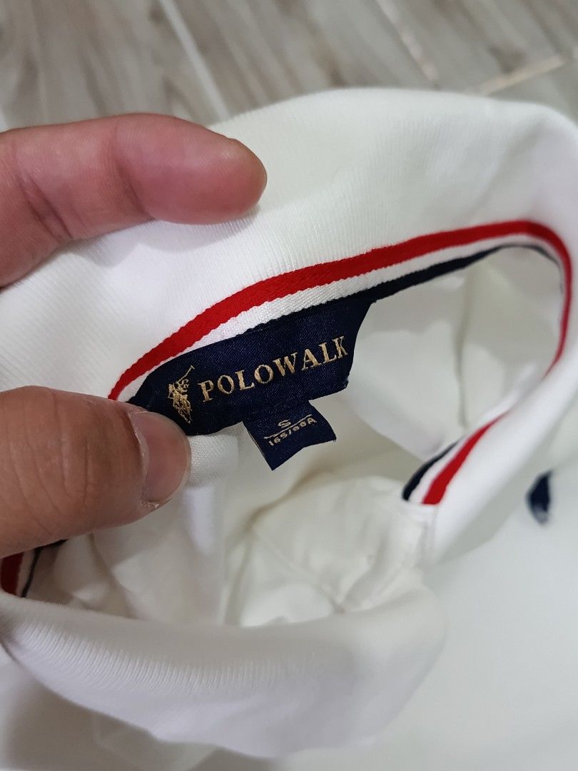 POLO WALK POLO SHIRT (freeshipping) (Category: Tshirts & Polo Shirts ) located in Quezon City. Submitted by gyl-stop (Listing ID 1469649968, Image 3). Description: free shipping 19 x 26 excellent condi cr: 9.8/10 issue: need wash, nadumihan lang.