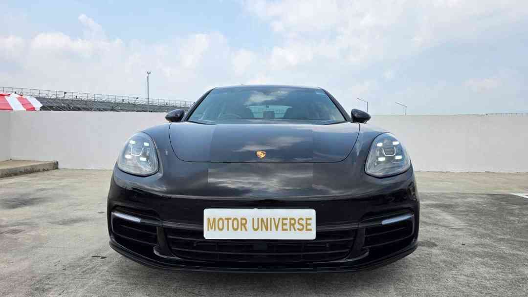 PORSCHE PANAMERA G2 PDK E6 (4+1) (Category: Used Cars) located in Singapore. Submitted by motoruniverse (Listing ID 1458385957, Image 1). Description: Showroom: CARRO CENTER 60 JALAN LAM HUAT #04-37/38 CARRO CENTER Singapore 737869 Brand new 4 tyres just changed! Extremely well maintained, tip top condition! Immaculate condition black interior to black exterior, accident free, 100% loan approval! 100% in house loan & bank loan available, call now