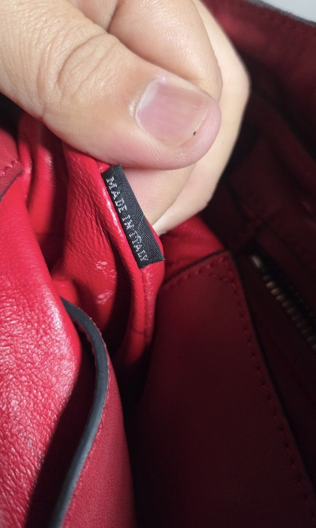 Prada pre fall 2014 studded bucket bag (Category: Luxury Bags & Wallets) located in Pagudpud. Submitted by jmpascual044757 (Listing ID 1469594370, Image 3). Description: 100% Guaranteed ORIGINAL!! PERSONAL PRELOVED. the bag was bought by my mom, and guarantees its a.uthe.ntici.ty aswell as i have it self authenticated, however since it doest have inclusions its still buyers discretion. If youre in doubt or clueless kf this kinds of bag please by 