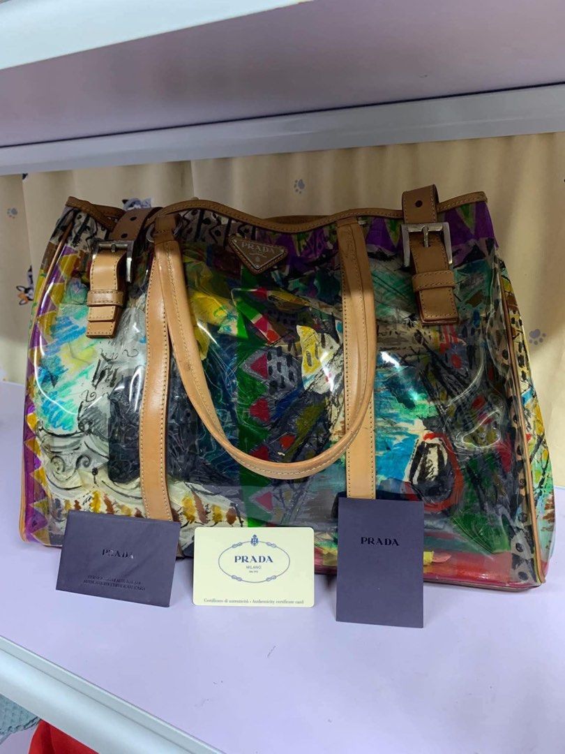 Pradingg vintage (Category: Luxury Bags & Wallets) located in Caloocan City. Submitted by ukaysbagsph (Listing ID 1469658285, Image 2). Description: .
