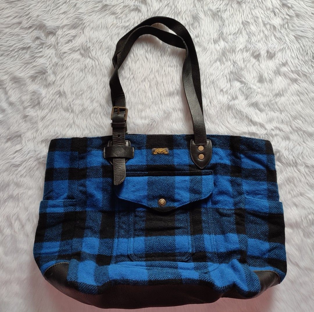 Preloved Ralph Lauren Tote Bag (Category: Luxury Bags & Wallets) located in Bulacan. Submitted by mandjays (Listing ID 1469611988, Image 1). Description: Good condition. Please check all pictures posted. Strictly no returning of item. Negotiable!.