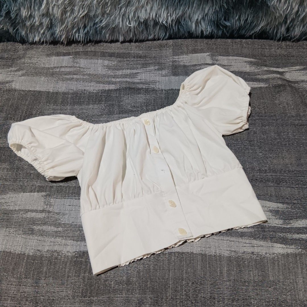 Pretty girls blouse (Category: Babies & Kids Fashion) located in Binangonan. Submitted by darlen21 (Listing ID 1469719574, Image 3). Description: fits 9-11 yo.