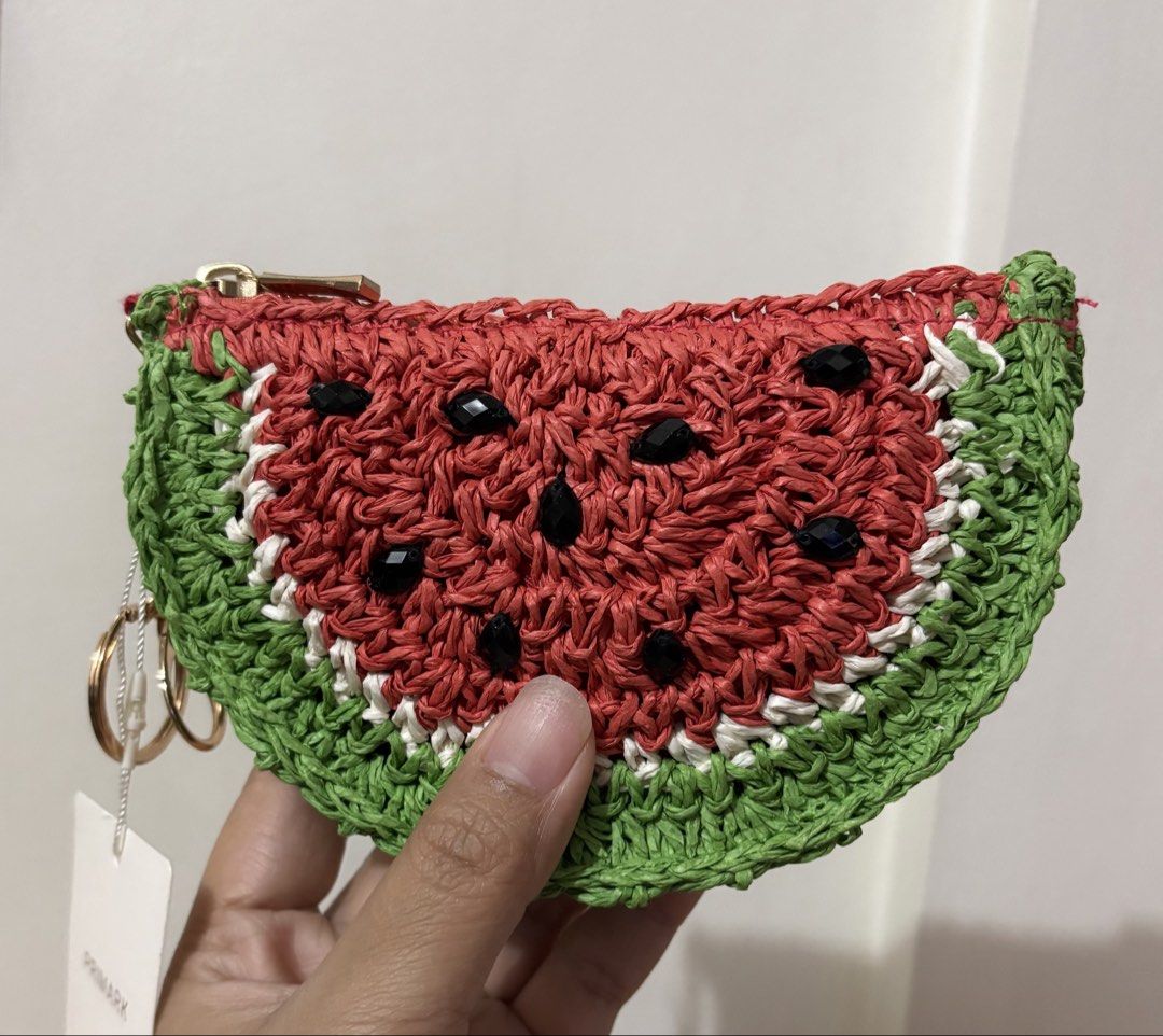 Watermelon Shaped Coin Purse (Category: Wallets & Card holders) located in Cavite. Submitted by chubbsavenue (Listing ID 1469644056, Image 3). Description: .