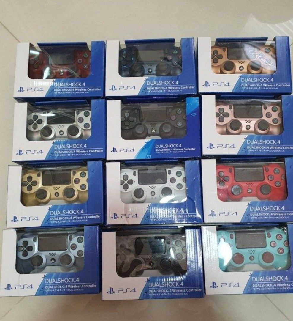 PS4 Controller / PC Controller (Category: Controllers) located in Singapore. Submitted by enzo_kaida (Listing ID 1469705584, Image 1). Description: .