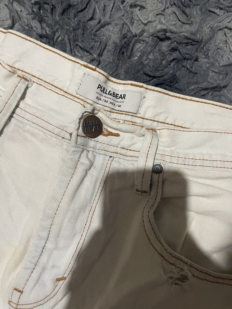 Pull & Bear Jorts (Category: Shorts) located in Mandaluyong City. Submitted by _yuujjj (Listing ID 1469693586, Image 2). Description: PULL & BEAR JORTS SIZE – 32 WIDTH – 17 LENGTH – 24 HEM - 10 PRICE: 349.