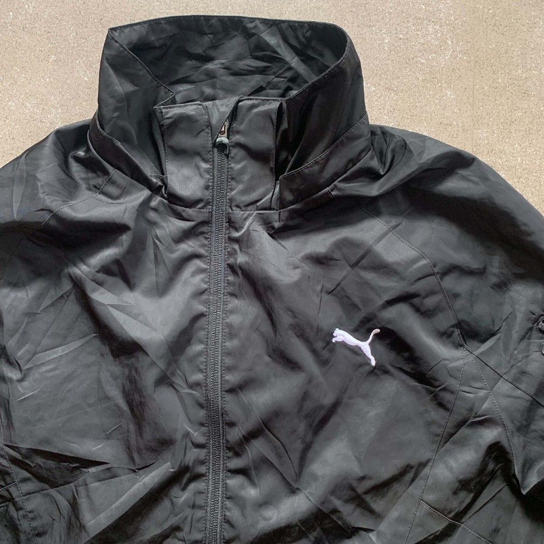 PUMA (Category: Coats, Jackets and Outerwear) located in Manila. Submitted by silentocean_2ad617 (Listing ID 1469679401, Image 3). Description: PUMA size:Large on tag 22 x 27 Excellent condition Color rate:9.5/10 MINE:600.