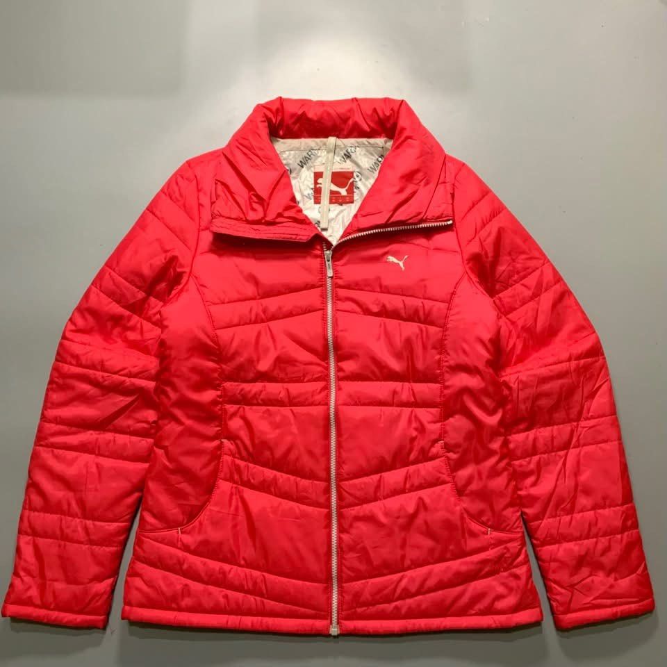 PUMA LIGHTWEIGHT PADDED WARMCELL SERIES JACKET (Category: Coats, Jackets and Outerwear) located in Puerto Princesa. Submitted by kelvinfabr75674 (Listing ID 1469580614, Image 2). Description: Size L 20 width 26 length NO ISSUE LIKE NEW CONDITION Color rate 10📌.